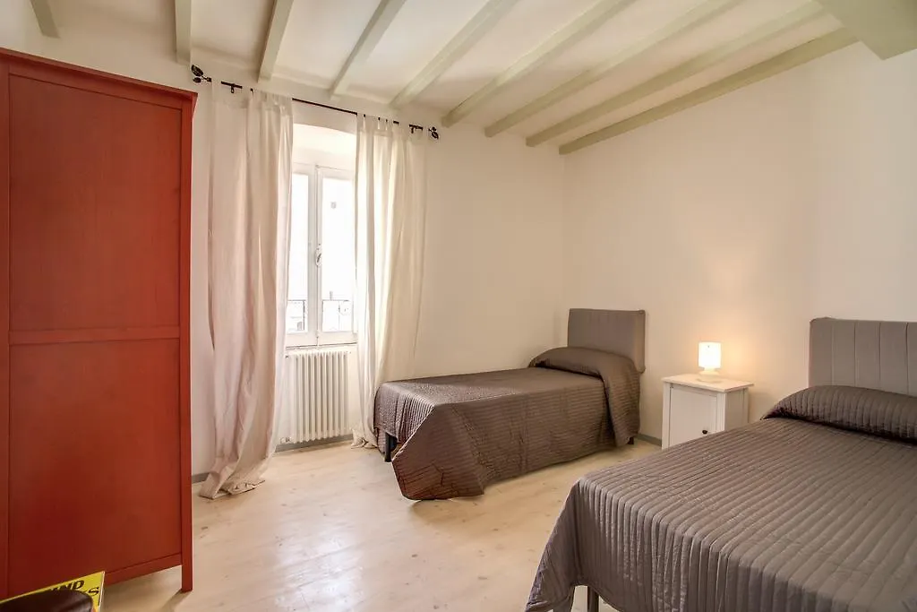Three Bedroom Apartment Campo dei Fiori Roma